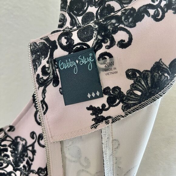 Gabby Skye Dress Women's 20W Pink Black Floral Damask Ombre Midi Short Sleeve - Picture 11 of 11